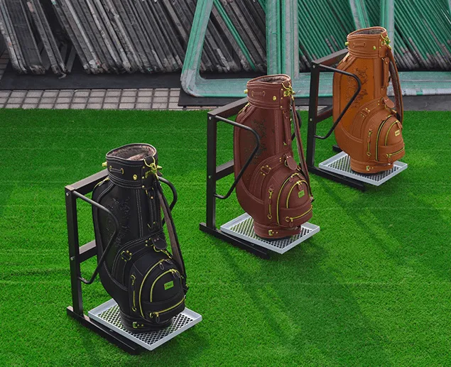 ke-dung-tui-golf-thep-khong-gi