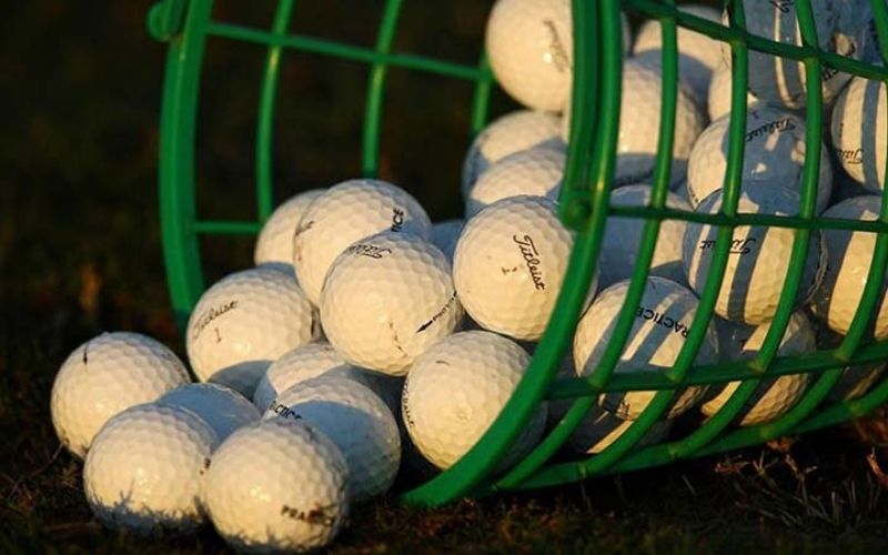 Mua bóng Golf ở đâu chất lượng?