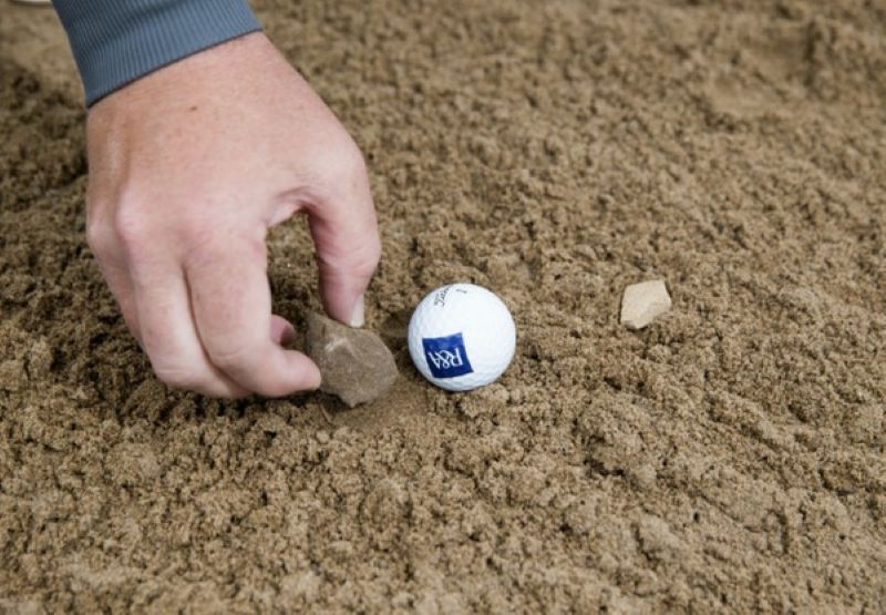 Bẫy cát trong golf là gì?